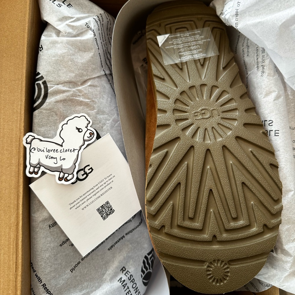 🤎Brand New UGG Tasman Chestnut Slip-On Slippers - Womens 9 (40)🤎 - Picture 3 of 3